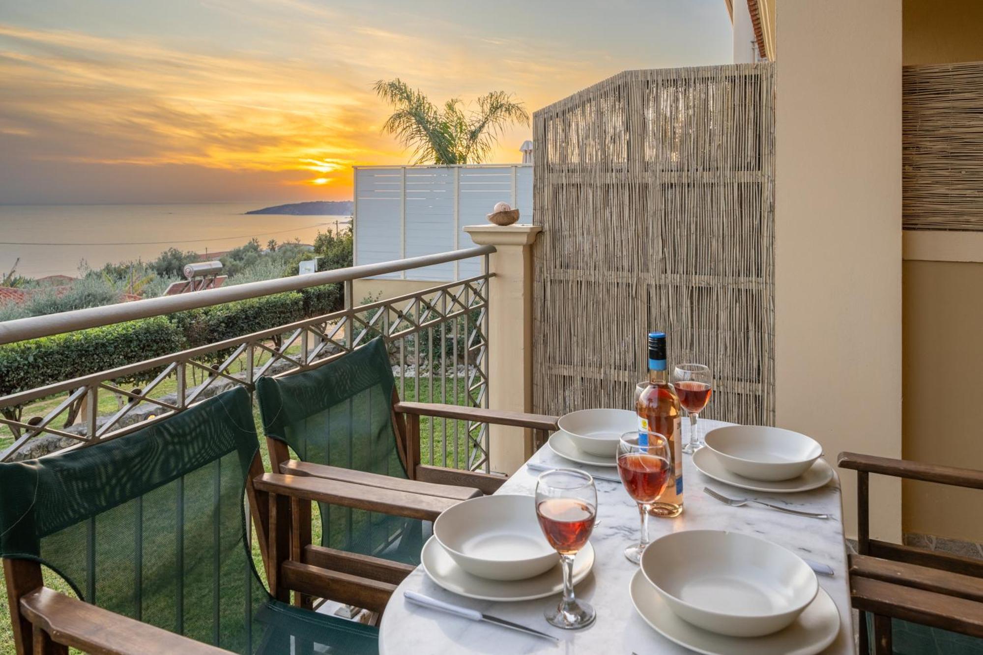 Eleftheria Apartments Vlachata Екстериор снимка