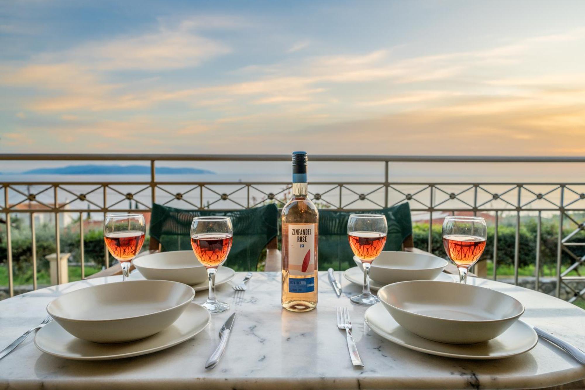Eleftheria Apartments Vlachata Екстериор снимка