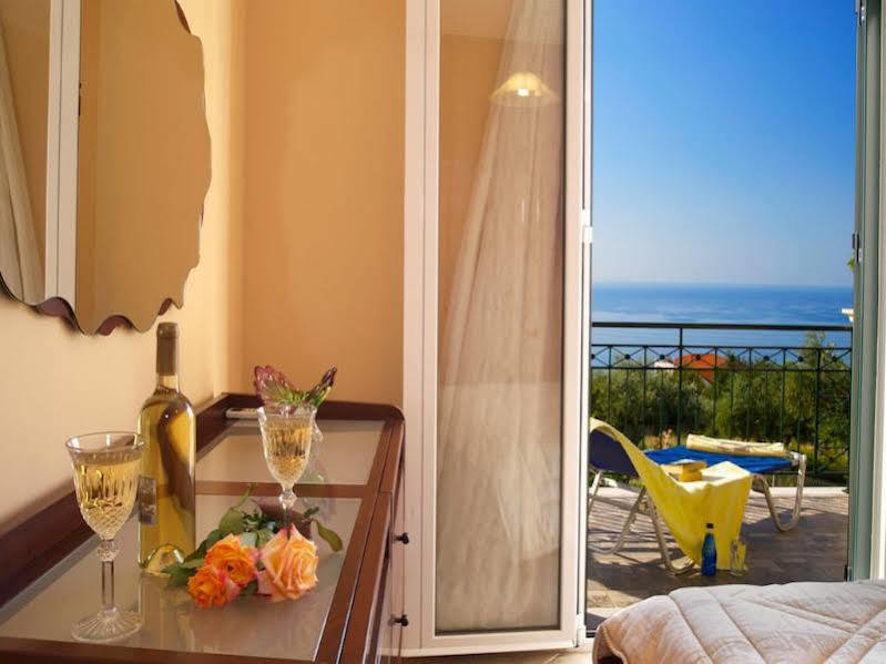 Eleftheria Apartments Vlachata Екстериор снимка